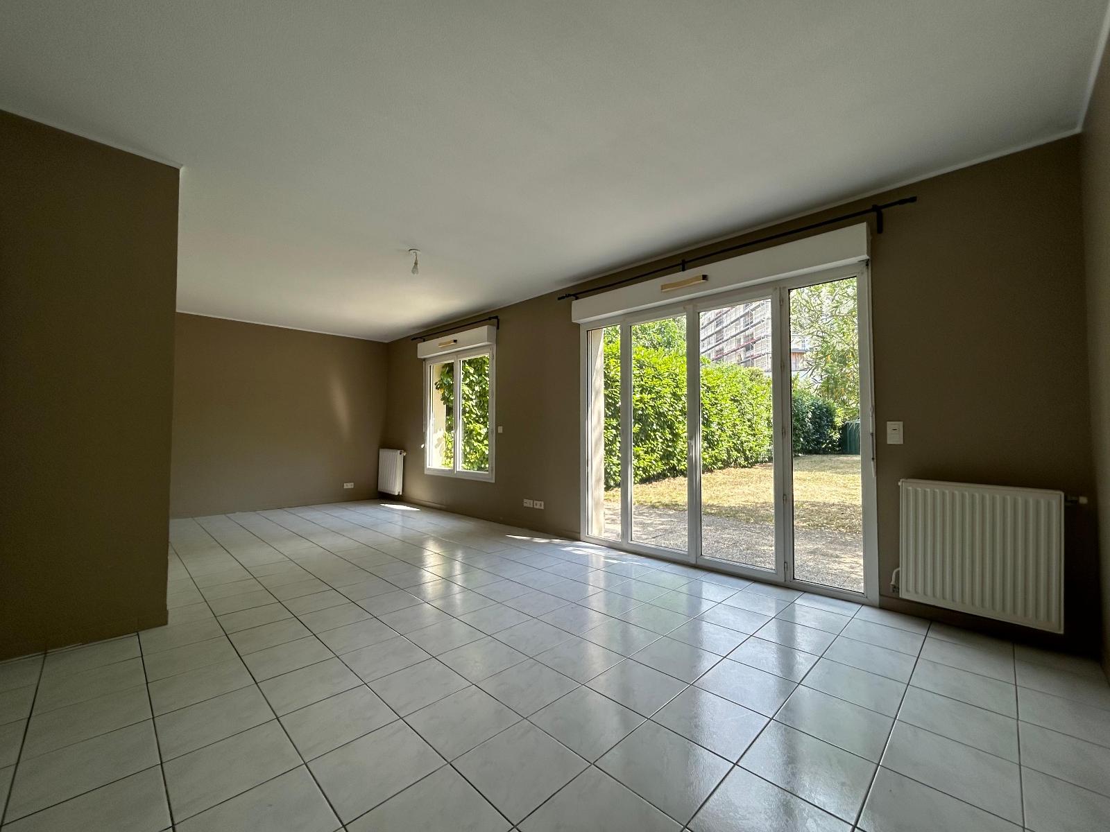 Maison t5 de 110 m² avec jardin