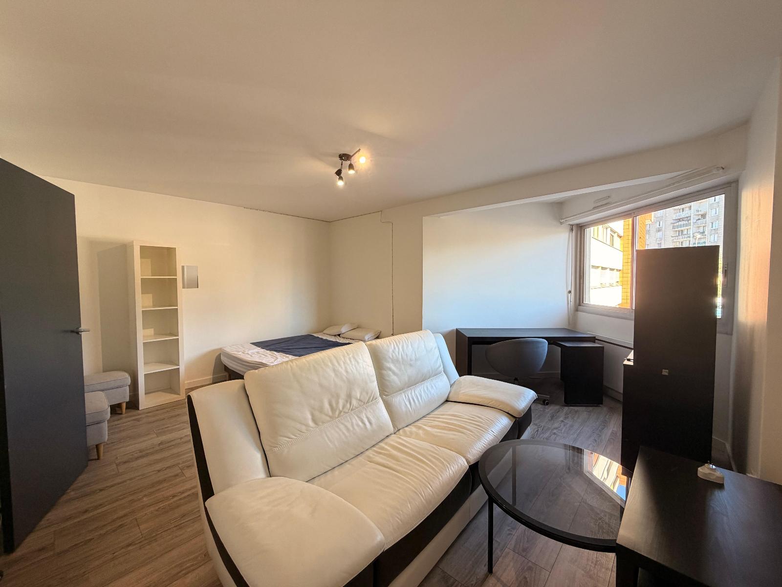 Studio - meuble - parking