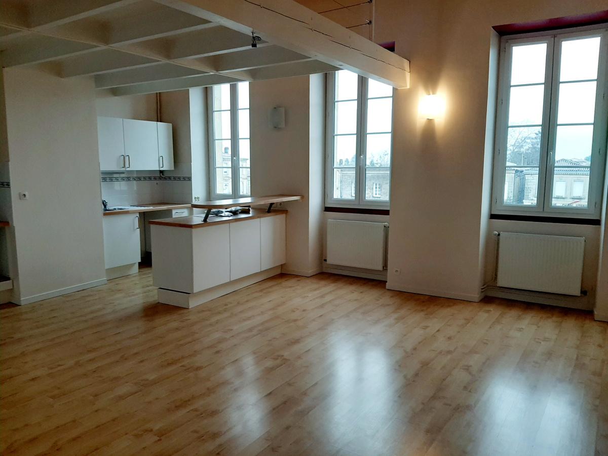 Appartement - 100.05 m² - 4 pièces