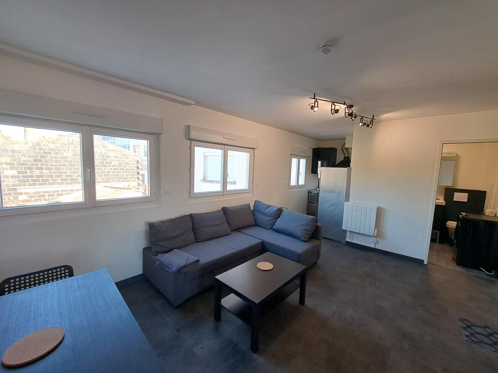 Studio - 25m² - meublé