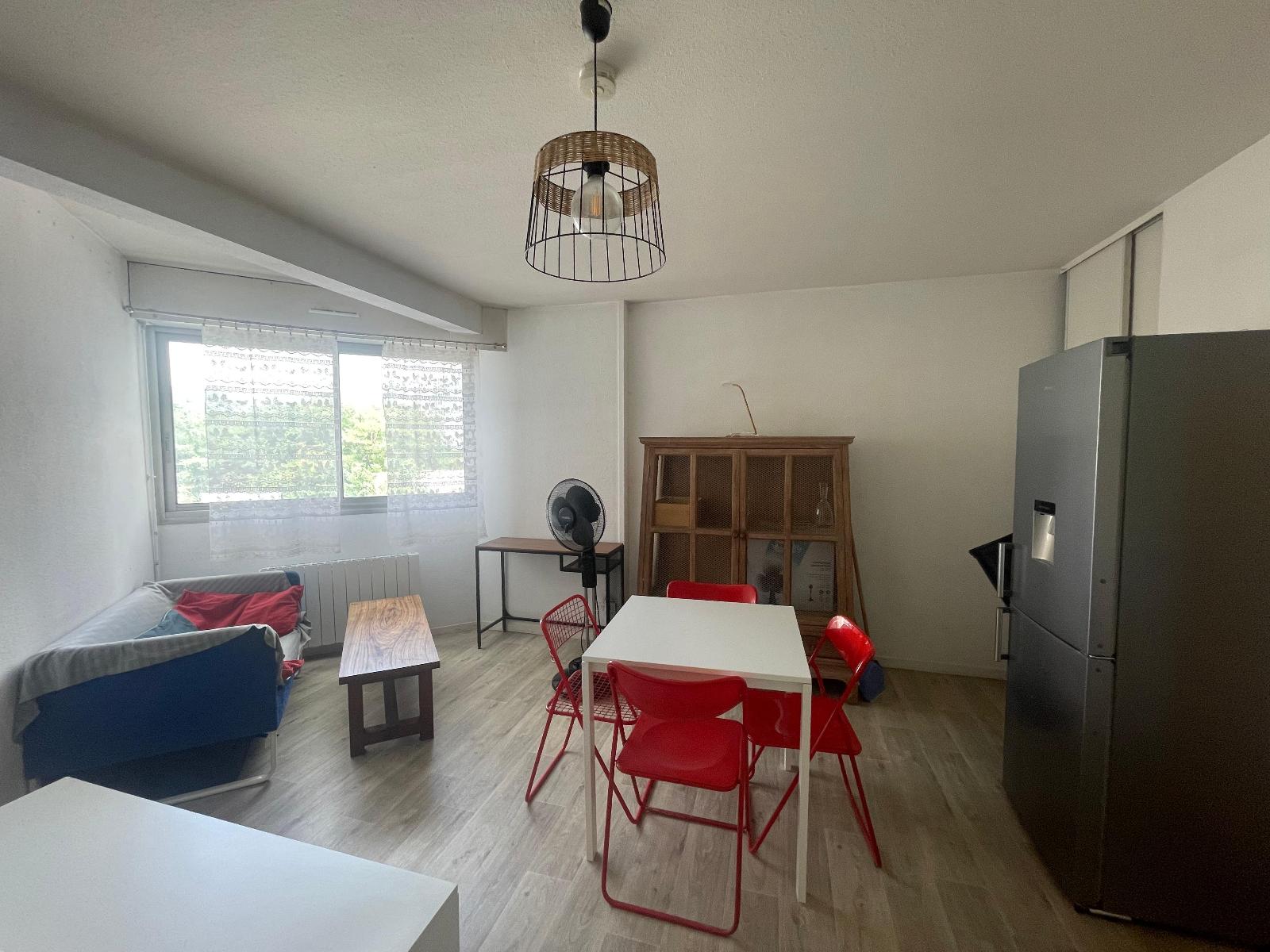 Appartement t2 - meublé - parking